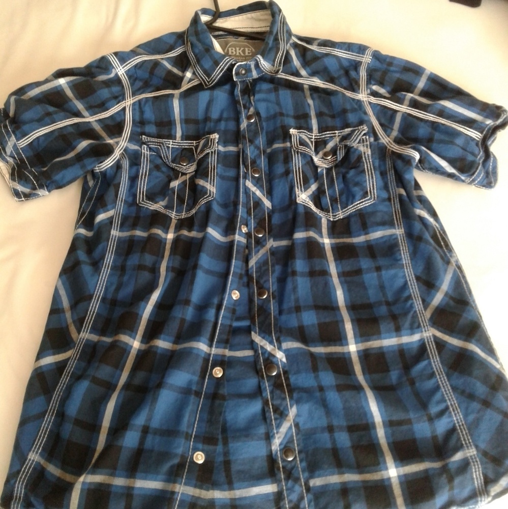 Mens short sleeve Buckle shirt